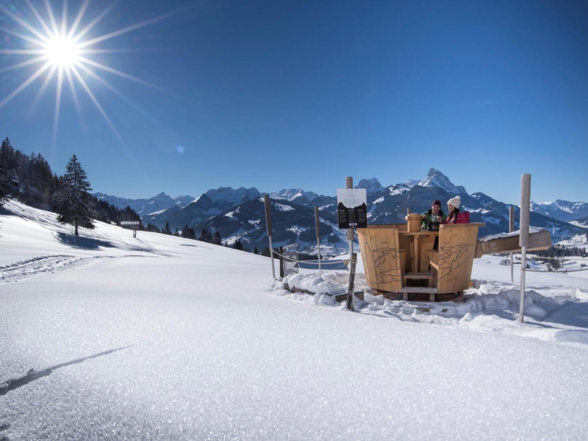 Hotel Kernen Gstaad Bagian luar foto